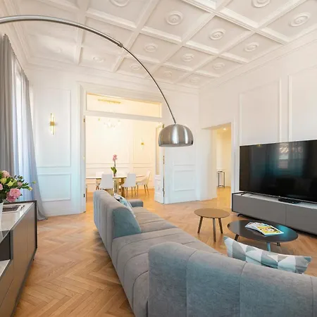 Sjr Luxury Apartment Trevi Fountain Rome Exterior photo