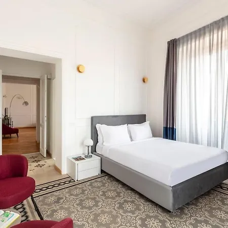 Sjr Luxury Apartment Trevi Fountain Rome Exterior photo