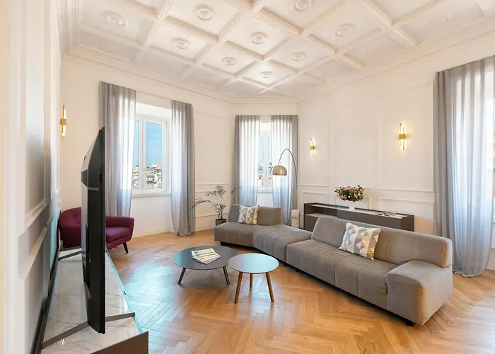 Sjr Luxury Apartment Trevi Fountain